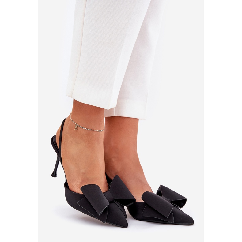 Vysoké podpatky s holými podpatky a černým lukem černá 1