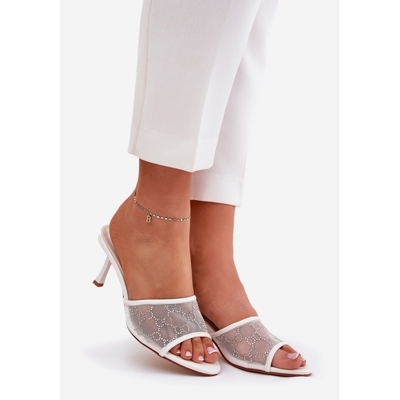 Zdobené žabky na vysoké patě bílý 1