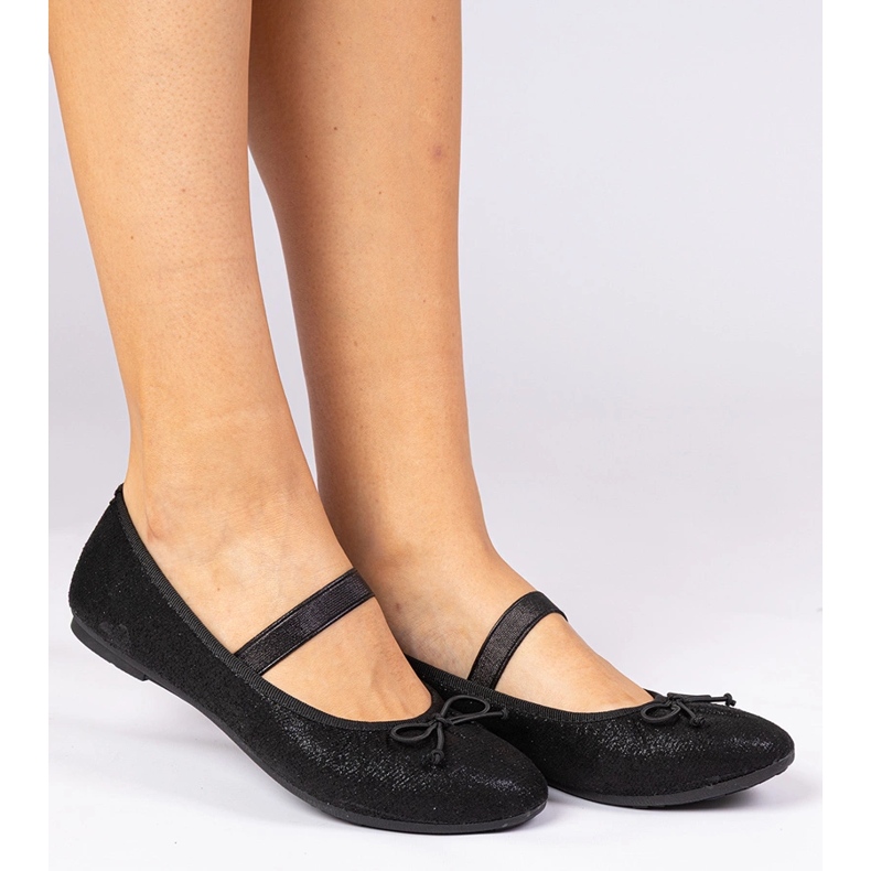 Černé dámské baleríny s lukem na elastické kapele černá 1 Černé dámské baleríny s lukem na elastické kapele černá 1