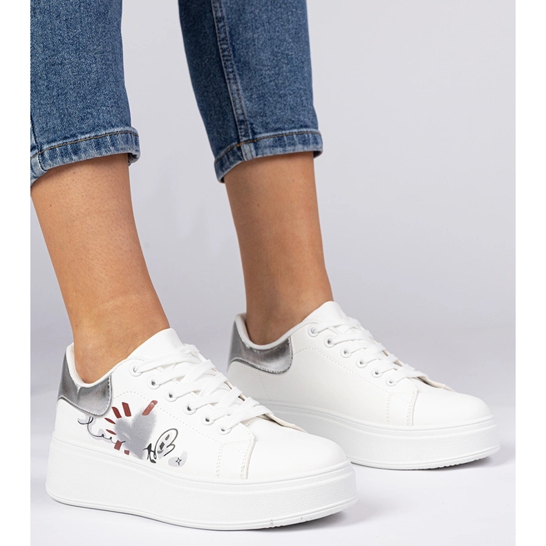 Bílé a stříbrné tenisky dámské sportovní tenisky s tiskem bílý 1 Bílé a stříbrné tenisky dámské sportovní tenisky s tiskem bílý 1