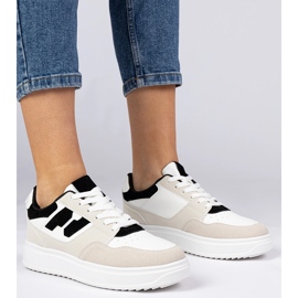 Ženské tenisky bílých a bílých tenisek 1