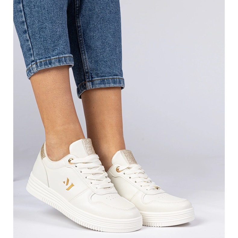 Beige ženské tenisky se zlatým brokátem béžový 1 Beige ženské tenisky se zlatým brokátem béžový 1