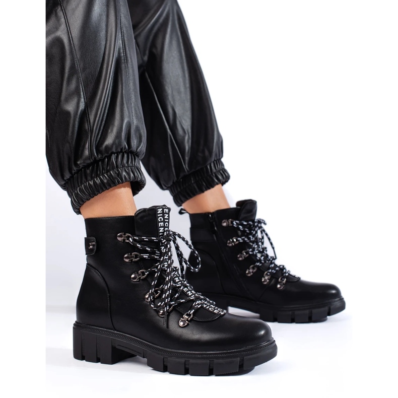 Černé tašky na platformě Vinceza černá 2