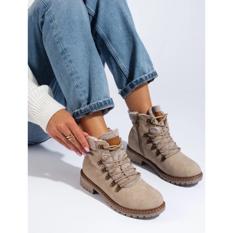 Dámské béžové kozačky s ovčím kožichem béžový 1