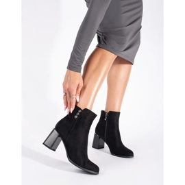 Semišové černé kotníkové boty černý 1