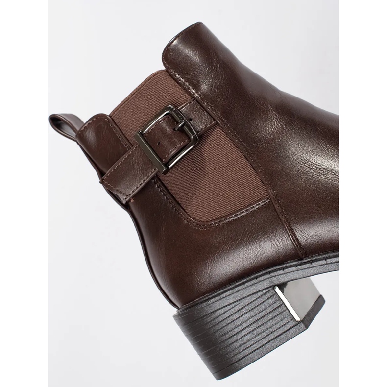 Dámské hnědé boty Chelsea s přezkou a vysokými podpatky hnědý 2