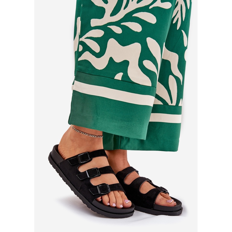 Dámské pantofle s pruhy a spony černé černá 1