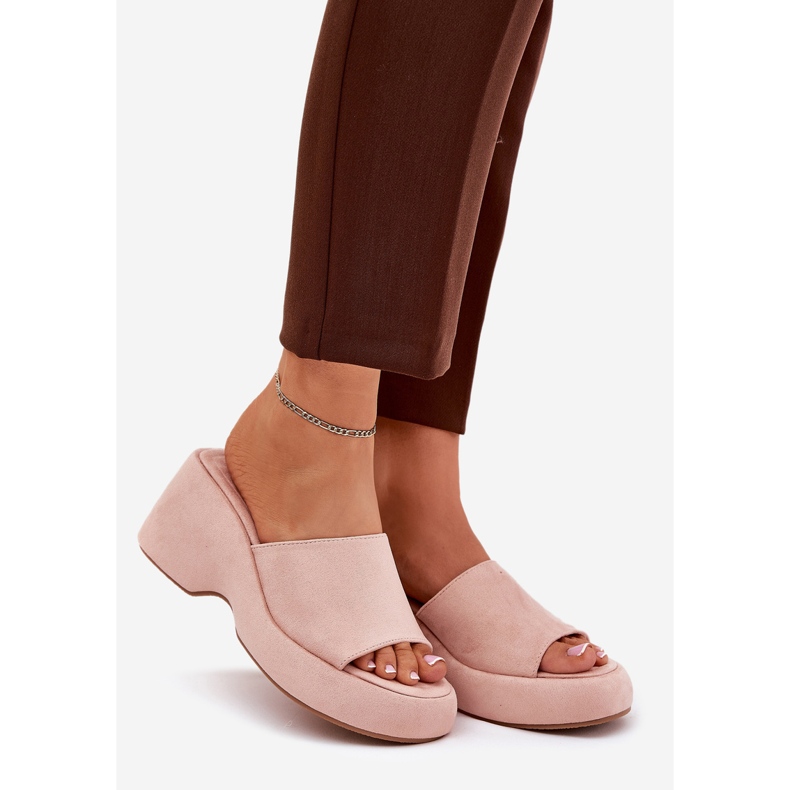 Dámské pantofle na plošině a růžové klíny růžový 1