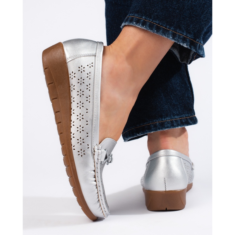 Stříbrné dámské mokasíny stříbrný 2