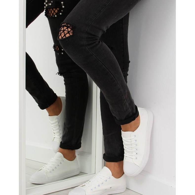 Dámské bílé jednobarevné tenisky bílý 1