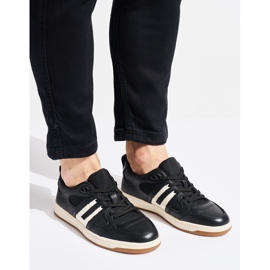 Černé sportovní boty vyrobené z ekologické kůže černá 1