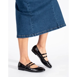 Černé lakované balerínky se sponou černý 2