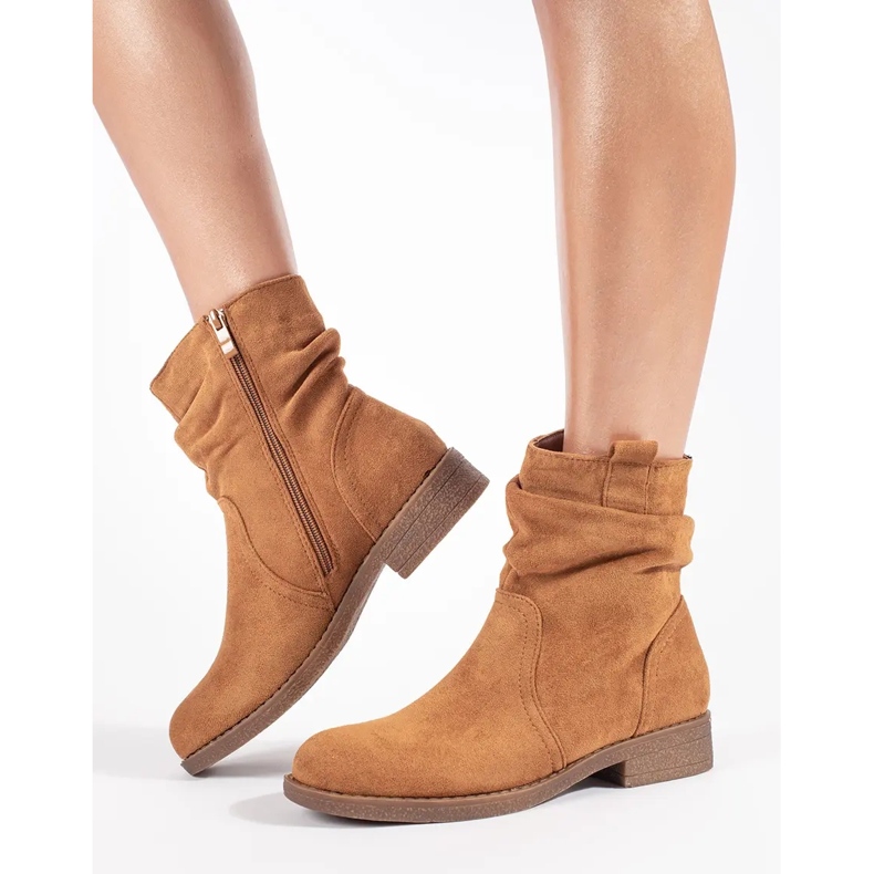 Dámské hnědé kovbojské boty hnědý 2