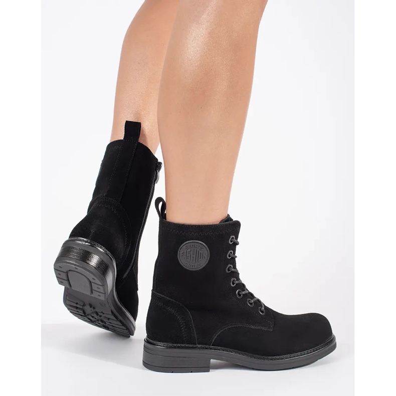 Černé dámské brašny vyrobené z přírodní nubukové kůže Sergio Leone černá 2