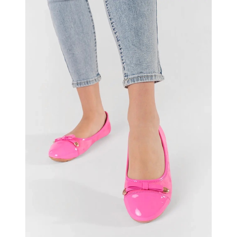 Růžové dámské baleríny s lukem a laknou špičkou růžový 2