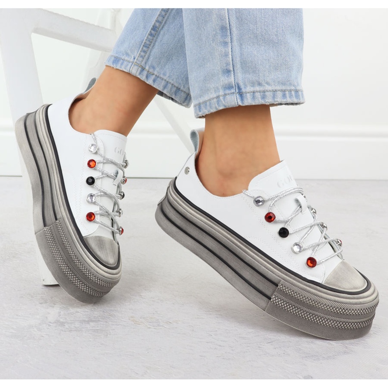 Kožené tenisky na platformě White Goe NN2N4054 bílý 1