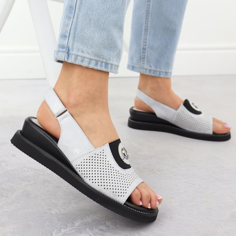 Jezzi Dámské sandály na nástupišti s gumovým stříbrným Jeszi RMR2267-2 2 Jezzi Dámské sandály na nástupišti s gumovým stříbrným Jeszi RMR2267-2 2