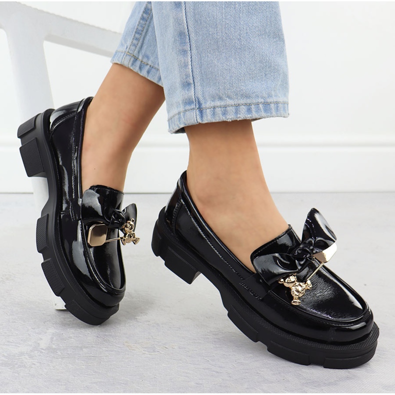 Černé kožené mokasíny Filippo DP610 VALNISED HOLIGHT HEELS černý 1