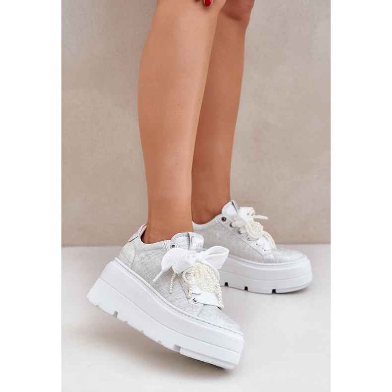 Kožené tenisky na stříbrné platformě Chebello 4658 stříbrný 2