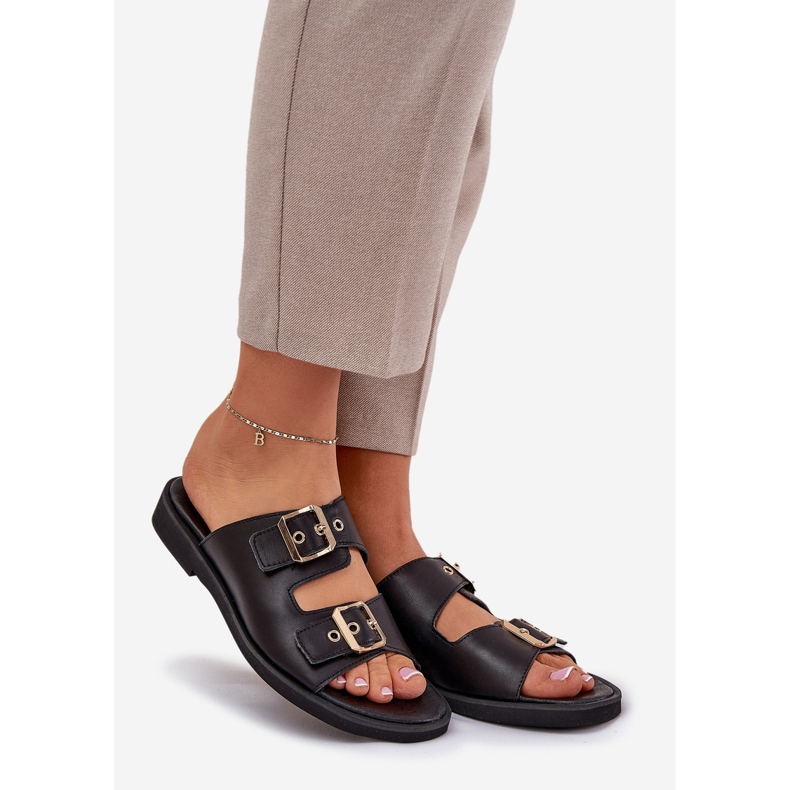 Kožené ploché žabky se Zazoo 3020 Černé svorky černá 1 Kožené ploché žabky se Zazoo 3020 Černé svorky černá 1