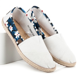 Mckeylor Espadrilky s květinami bílý 1