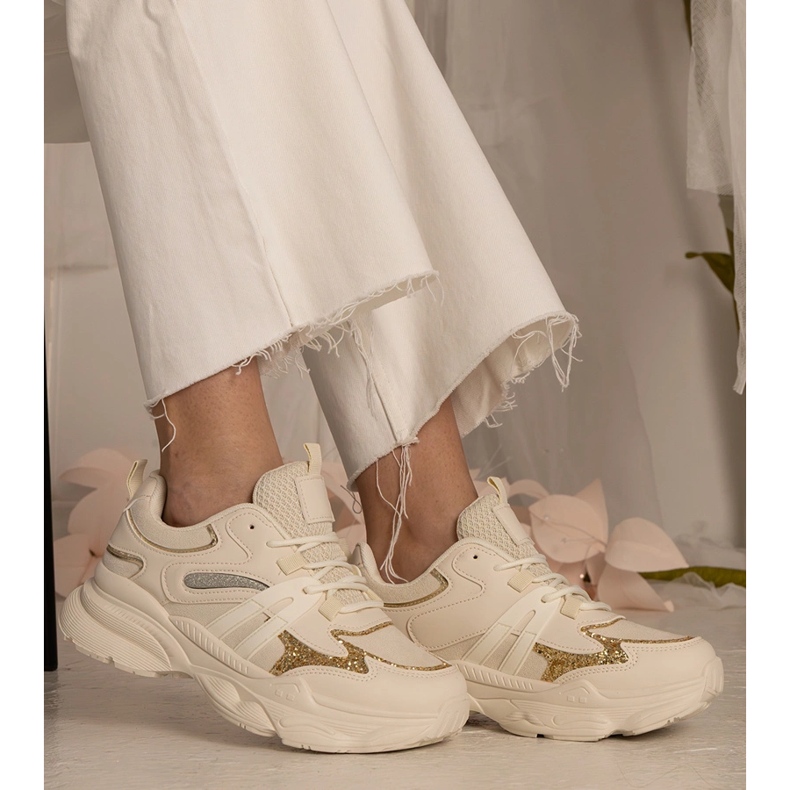 Béžové ženské sportovní tenisky s třpytky béžový 1