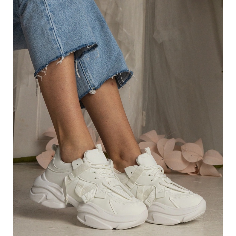 Dámské bílé tenisky masivní sporty bílý 2