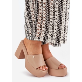 Dámské kožené pantofle na příspěvku a Khaki Platform béžový 1