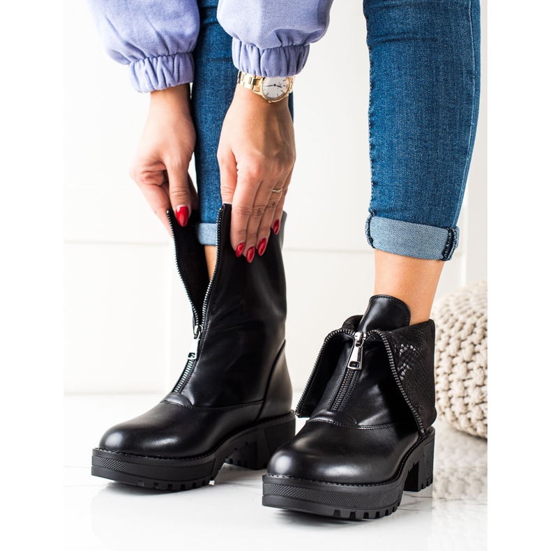 Dělníci s přehnutým svrškem Vinceza černá 2