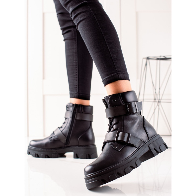 Dělníci s černými přezkami černá 1