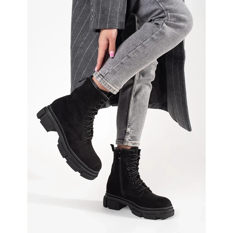 Lapače černého semiše černá 1