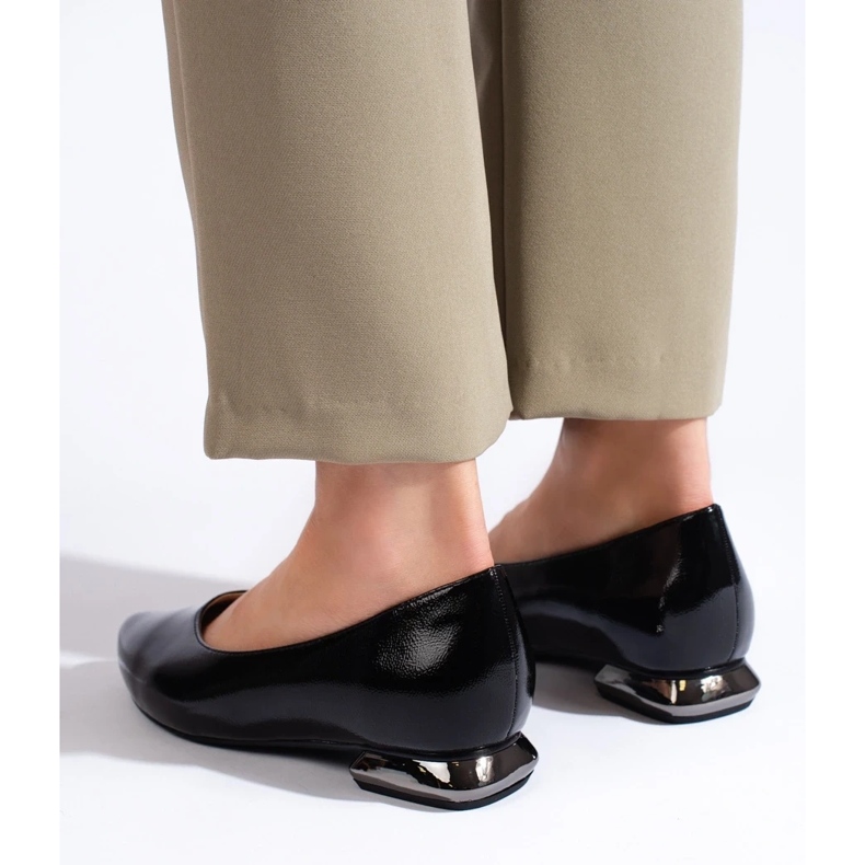 W. Potocki Lodičky s ozdobným podpatkem Potocki černá 1