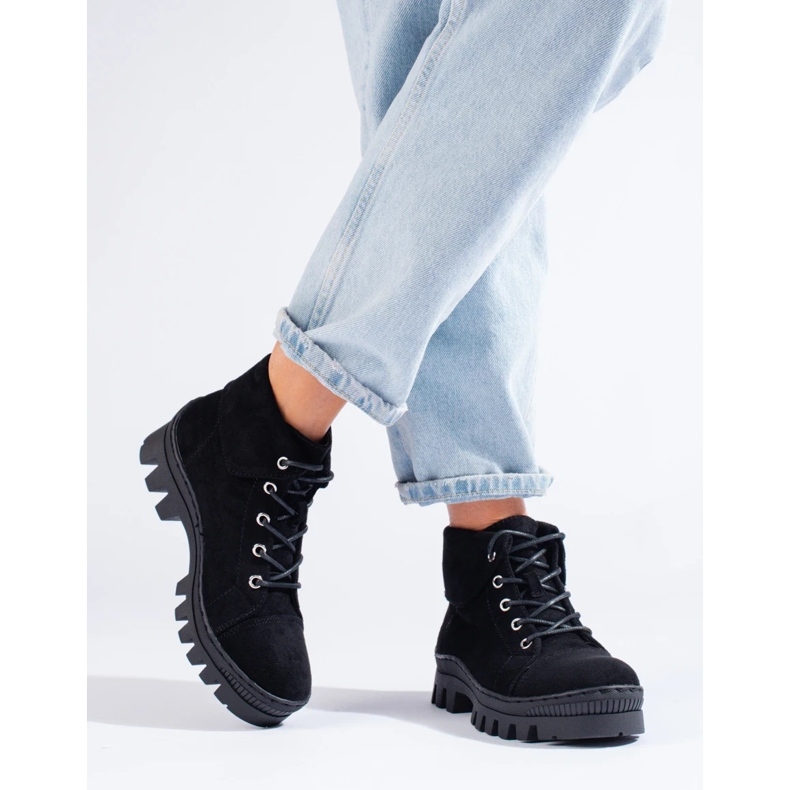 S. BARSKI Černí trapeři od S. Bararského černý 1