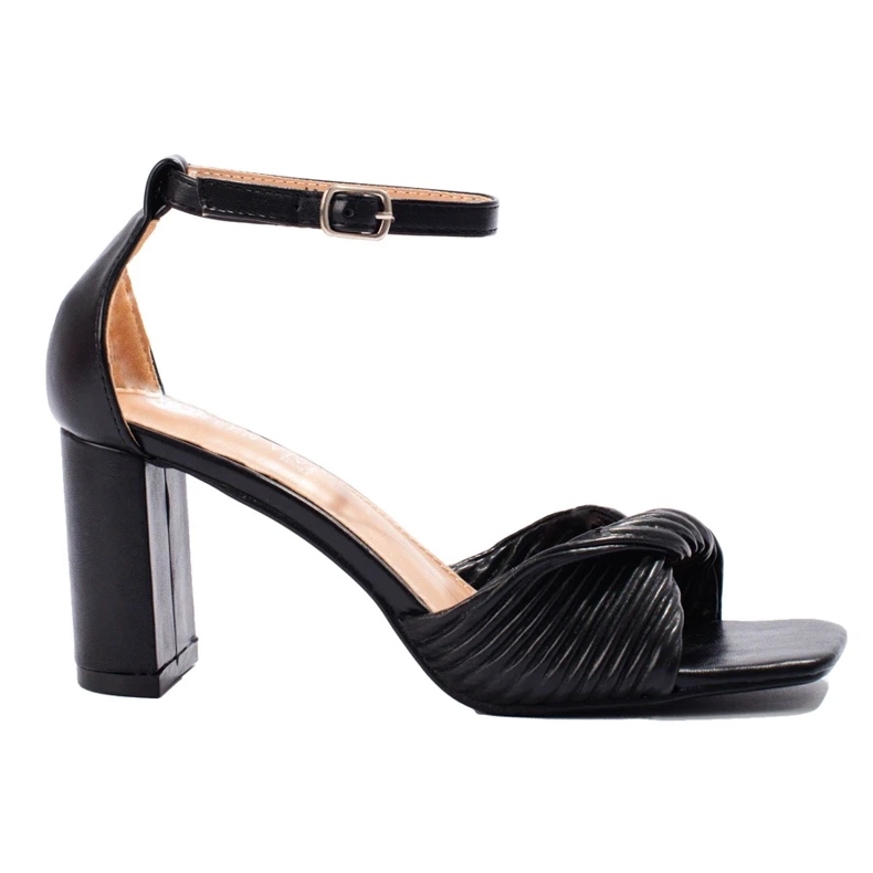 Černé sandály na vysokém podpatku černá 1