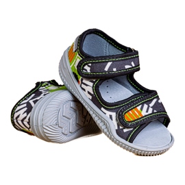 Chlapecké pantofle Viggami Ignaś druk šedá 2