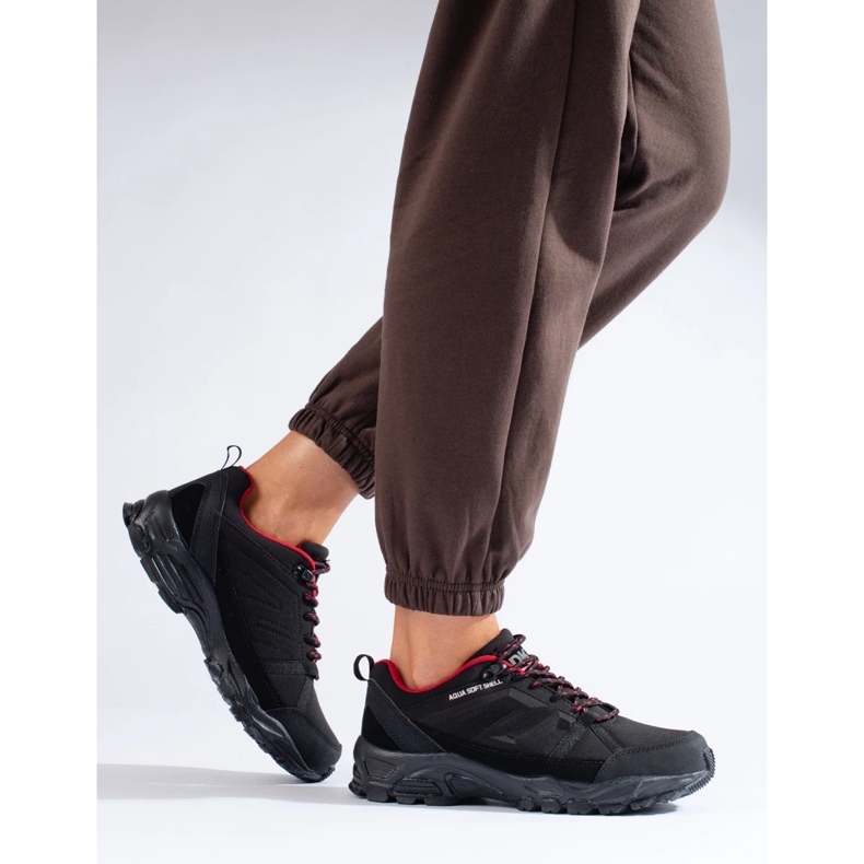 Pohodlné dámské trekové boty DK černá 2