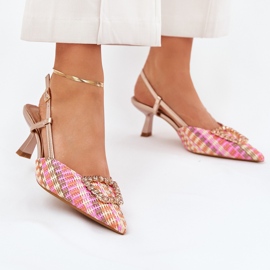 Vysoké podpatky s ozdobou a zastaralým patou šampaňského vícebarevný 2 Vysoké podpatky s ozdobou a zastaralým patou šampaňského vícebarevný 2