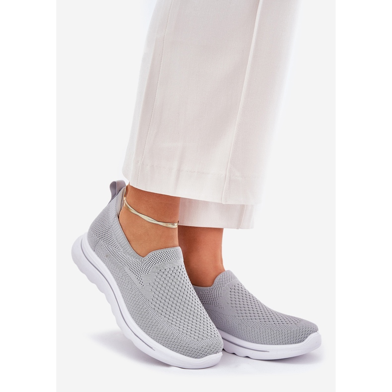 Dámské šedé sklouznutí materiálů šedá 1