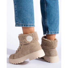 Dámské turistické boty s ovčí kůží béžový 1