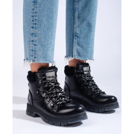 Černé turistické boty shelovet z eko kůže černá 2