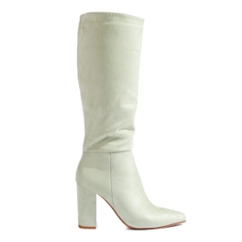 Dámské kozačky vyrobené z ekologického semiše zelený 2