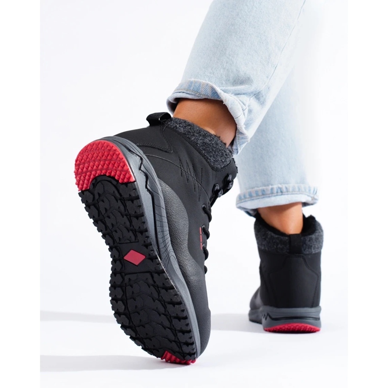 DK Dámské vysoké trekingové boty se zateplením černá 1