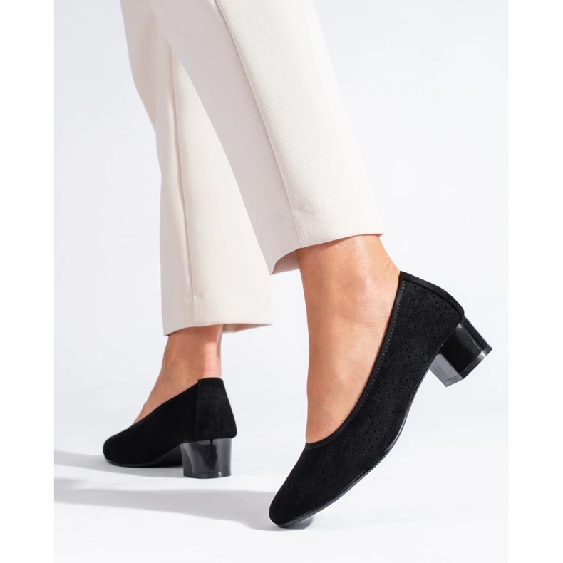 W. Potocki Dámské černé prolamované lodičky Potocki černá 1