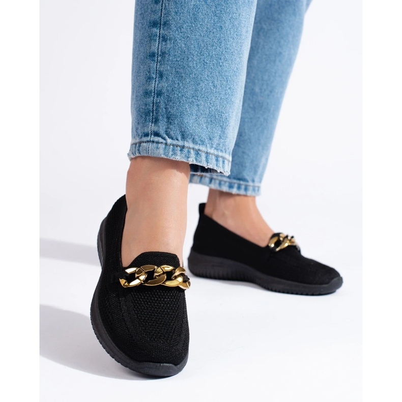 Dámský příjemný materiál nazouvák s řetízkem černý Shelovet černá 1