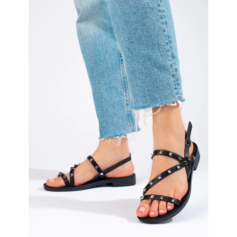 W. Potocki Černé římské sandály s cvočky Potocki černá 2