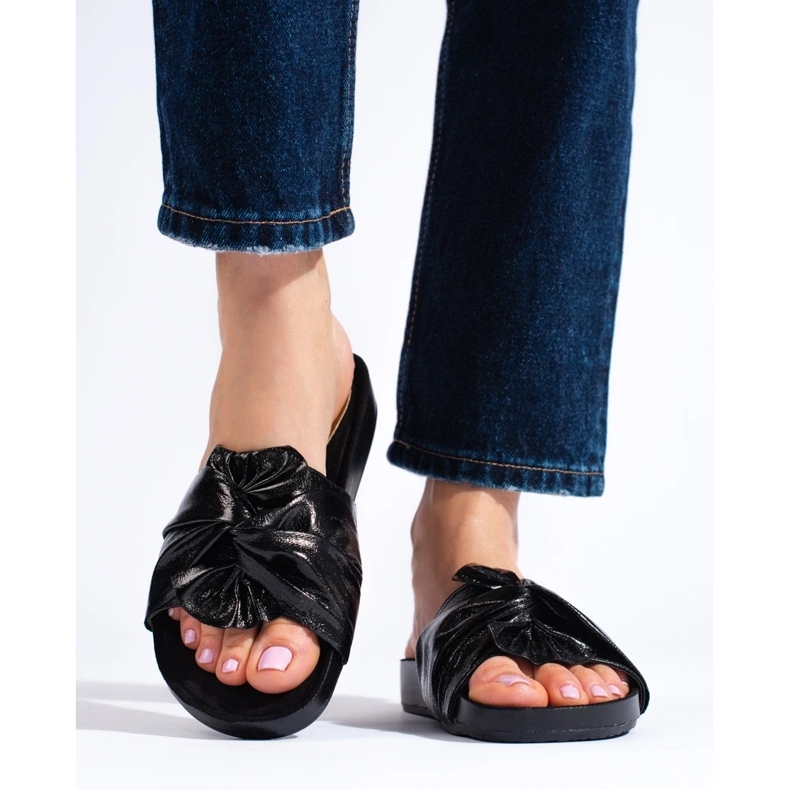 Dámské černé ploché sandály Shelovet černá 2