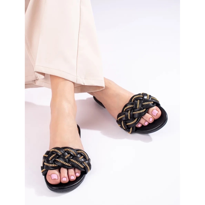 Elegantní černé sandály s řetízkem od Shelovet černý 2