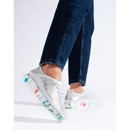 Dámské stříbrné kožené boty s barevnou platformou Shelovet stříbrný 1