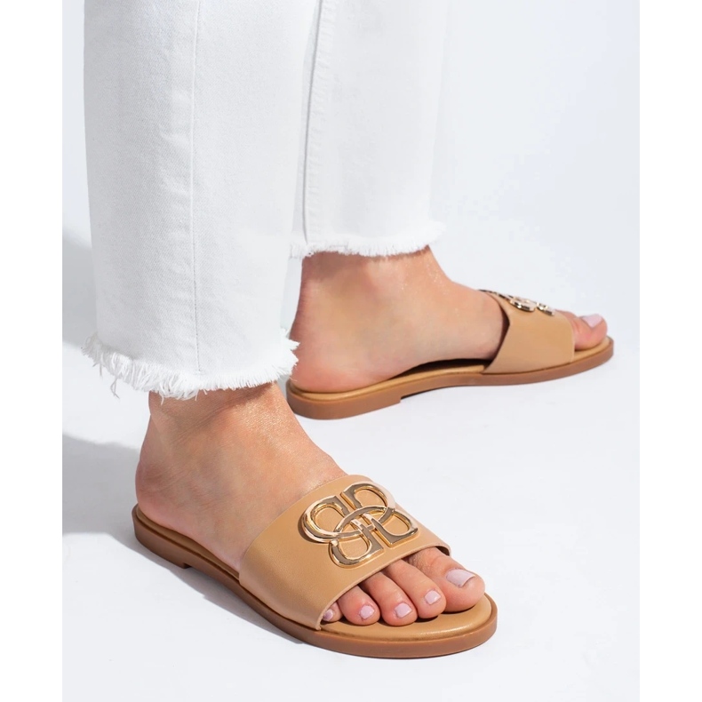 Klasické dámské černé pantofle Shelovet béžový 2