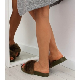 Zelené S37 zelené pantofle s kožíškem zelený 2